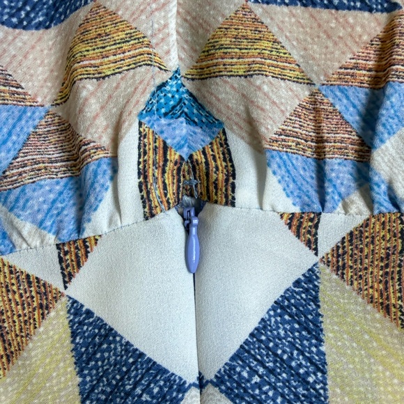 BCBGMaxAzria Geometric Print Midi Dress Sleeveless Pastel Blue Coral Accents 10 - Picture 7 of 13